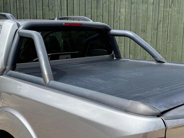 Nissan Navara 2.3 dCi N-Guard Auto 4WD Euro 6 4dr