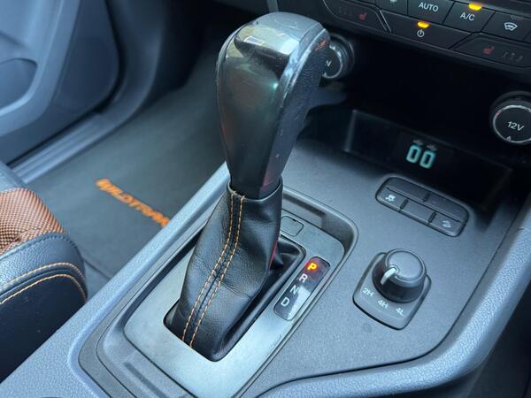 Ford Ranger 3.2 TDCi Wildtrak Auto 4WD Euro 5 4dr at 49th
