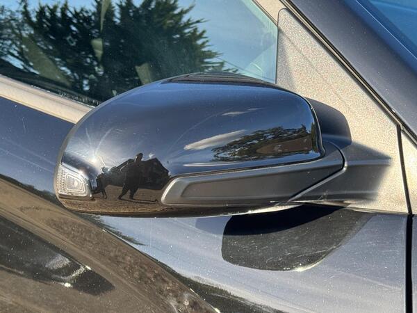 Hyundai KONA 64kWh Premium Auto 5dr (10.5kW Charger)