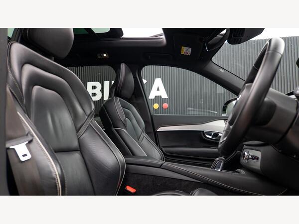 VOLVO XC90 R-DESIGN B5 MHEV AWD AUTO - Image 21