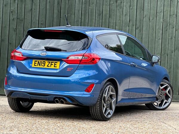 Ford Fiesta 1.5T EcoBoost ST-3 Euro 6 (s/s) 3dr at 3th