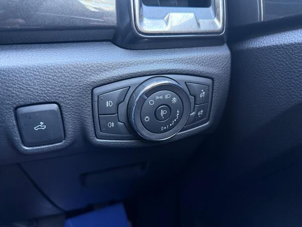 Ford Ranger 3.2 TDCi Wildtrak Auto 4WD Euro 6 (s/s) 4dr at 26th