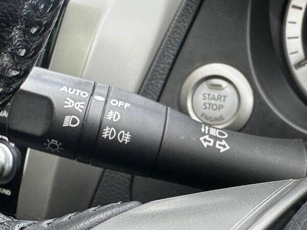 Nissan Navara 2.3 dCi N-Guard Auto 4WD Euro 6 4dr at 17th