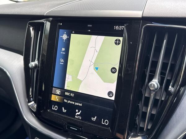 Volvo XC60 2.0 T4 Edition Auto Euro 6 (s/s) 5dr at 8th