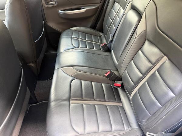 Mitsubishi L200 2.4 DI-D DC Barbarian Pickup Double Cab 4dr Diesel Auto 4WD Euro 6 (178 ps) at 5th