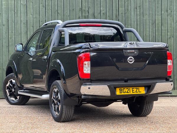 Nissan Navara 2.3 dCi Tekna 4WD Euro 6 (s/s) 4dr at 11th