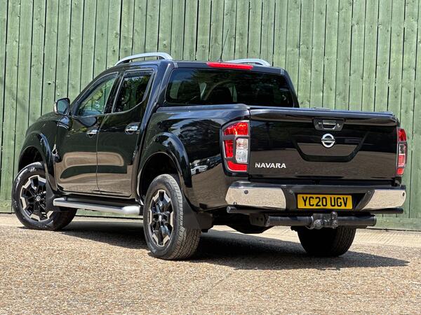 Nissan Navara 2.3 dCi Tekna 4WD Euro 6 (s/s) 4dr at 5th