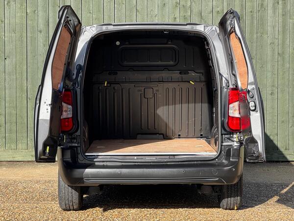 Citroen Berlingo 1.5 BlueHDi 1000 Enterprise Edition M SWB Euro 6 (s/s) 5dr at 43th