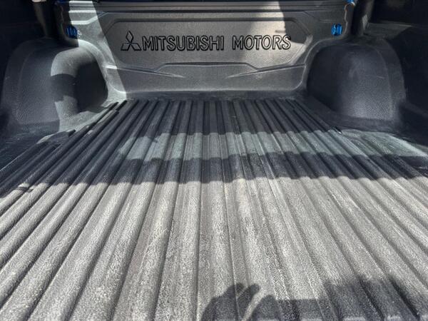 Mitsubishi L200 2.4 DI-D DC Barbarian Auto 4WD Euro 6 4dr