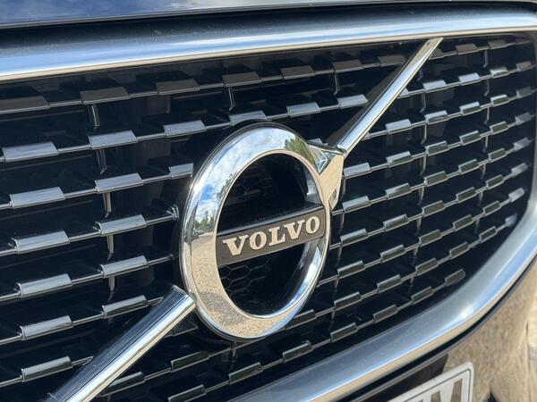 Volvo XC60 2.0 D5 PowerPulse R-Design Pro Auto AWD Euro 6 (s/s) 5dr