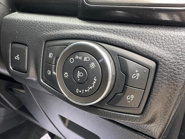 Ford Ranger 2.0 EcoBlue Thunder Pickup Double Cab 4dr Diesel Auto 4WD Euro 6 (s/s) (213 ps) at 19th