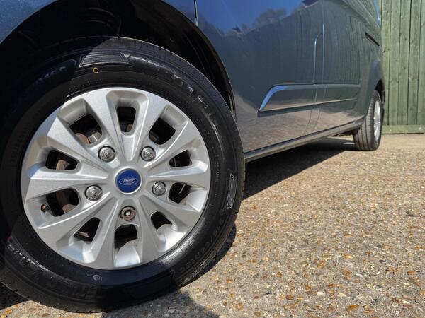 Ford Transit Custom 2.0 300 EcoBlue Limited L2 H1 Euro 6 (s/s) 5dr