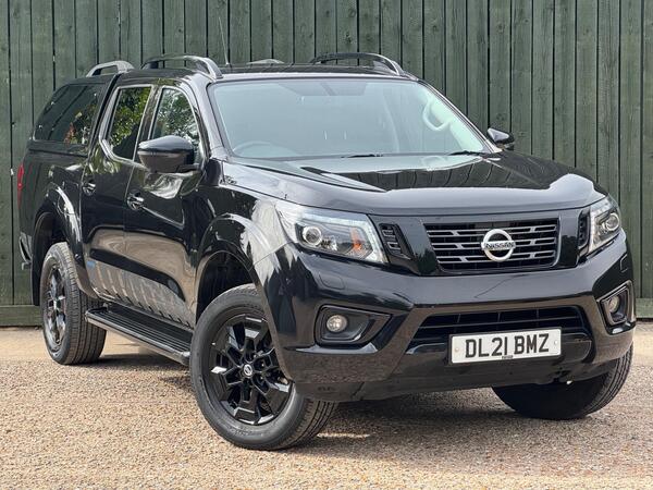 Nissan Navara 2.3 dCi N-Guard Auto 4WD Euro 6 4dr at 0th