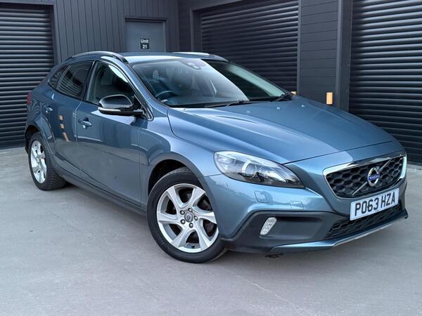 Volvo V40 Cross Country 1.6 D2 Lux Powershift Euro 5 (s/s) 5dr - Image 1
