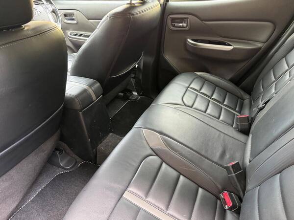 Mitsubishi L200 2.4 DI-D DC Barbarian 4WD Euro 6 4dr at 20th