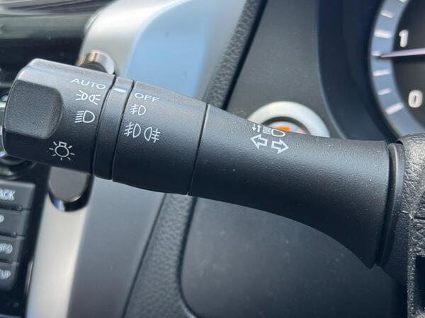 Nissan Navara 2.3 dCi N-Guard 4WD Euro 6 (s/s) 4dr at 34th