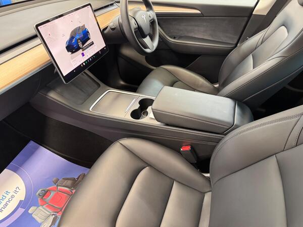 Tesla Model Y (Dual Motor) Long Range Auto 4WDE 5dr