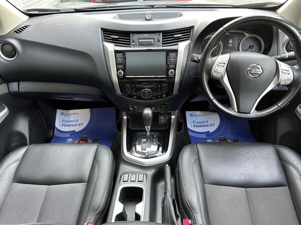 Nissan Navara 2.3 dCi N-Guard Pickup Double Cab 4dr Diesel Auto 4WD Euro 6 (190 ps)