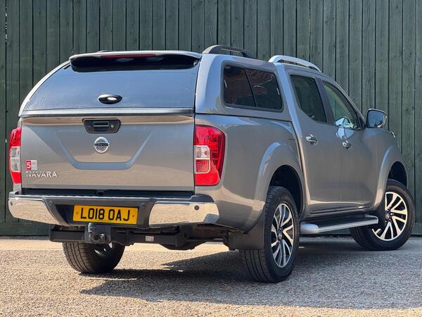 Nissan Navara 2.3 dCi Tekna Auto 4WD Euro 6 4dr