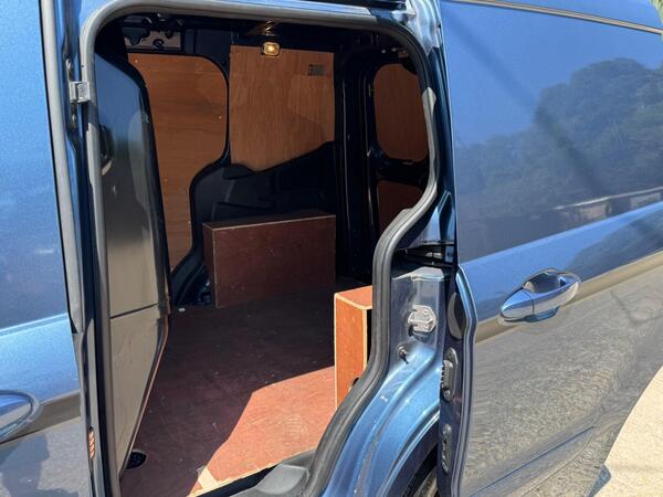 Ford Transit Courier 1.5 TDCi Sport L1 Euro 6 5dr