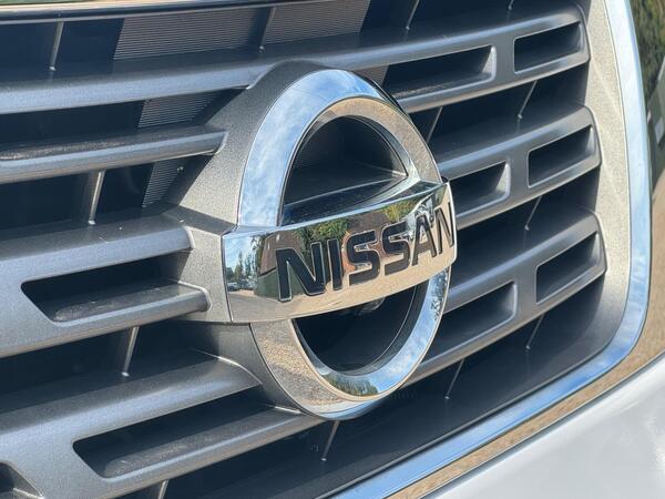 Nissan Navara 2.3 dCi Tekna Auto 4WD Euro 6 4dr