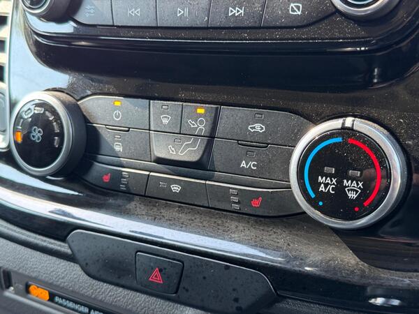 Ford Transit Custom 2.0 300 EcoBlue Limited L2 H1 Euro 6 (s/s) 5dr