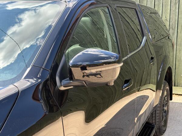 Nissan Navara 2.3 dCi N-Guard Auto 4WD Euro 6 4dr at 44th