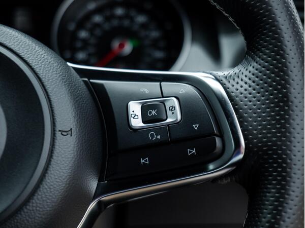 VOLKSWAGEN GOLF GTD S-A - Image 26