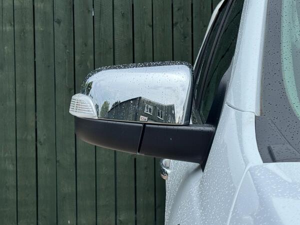 Ford Ranger 2.2 TDCi Limited 1 Auto 4WD Euro 5 4dr
