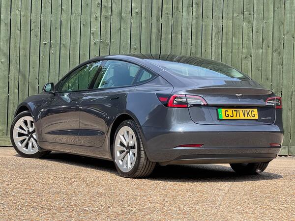 Tesla Model 3 (Dual Motor) Long Range Auto 4WDE 4dr at 3th