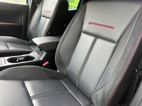 Ford Ranger 2.0 EcoBlue Stormtrak Pickup Double Cab 4dr Diesel Auto 4WD Euro 6 (s/s) (213 ps)