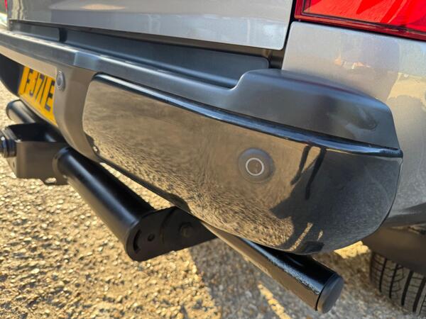Nissan Navara 2.3 dCi N-Guard 4WD Euro 6 (s/s) 4dr at 47th