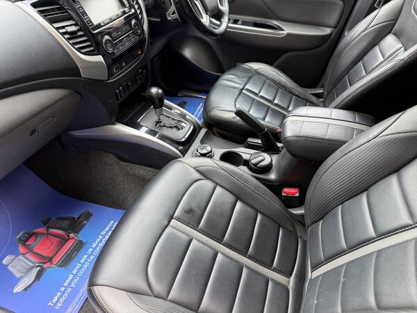 Mitsubishi L200 2.4 DI-D DC Barbarian Auto 4WD Euro 6 4dr at 9th