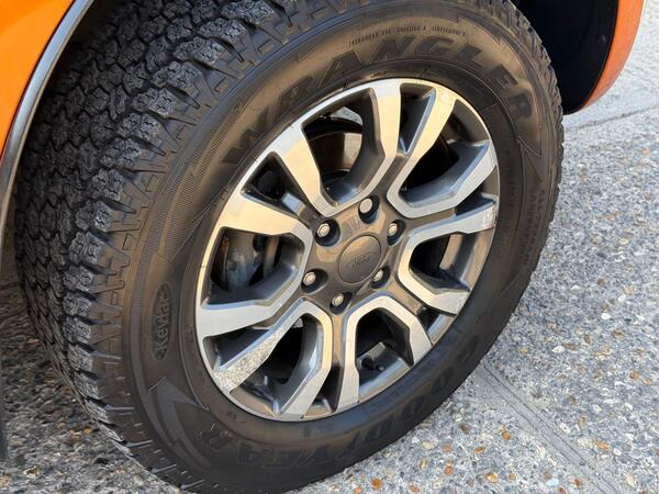 Ford Ranger 3.2 TDCi Wildtrak Auto 4WD Euro 5 4dr at 39th