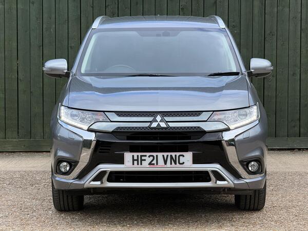 Mitsubishi Outlander 2.4h TwinMotor 13.8kWh Design CVT 4WD Euro 6 (s/s) 5dr at 5th