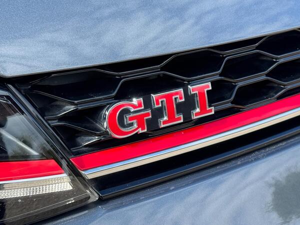 Volkswagen Golf 2.0 TSI GTI Performance Euro 6 (s/s) 5dr