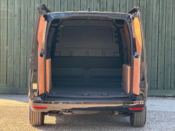 Volkswagen Caddy 2.0 TDI C20 Commerce Pro SWB Euro 6 (s/s) 5dr