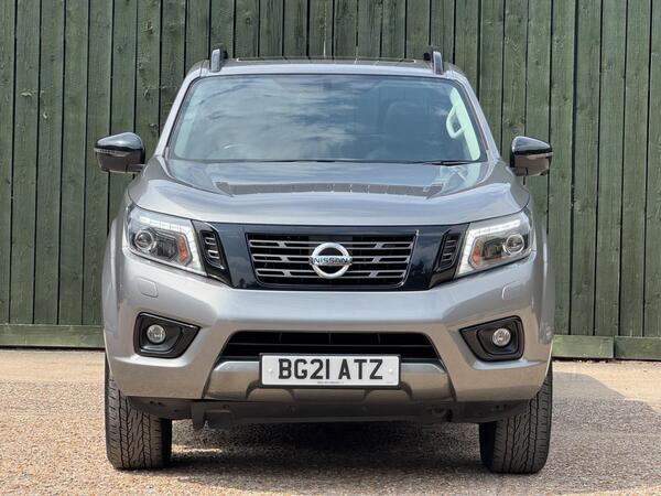 Nissan Navara 2.3 dCi N-Guard Auto 4WD Euro 6 4dr
