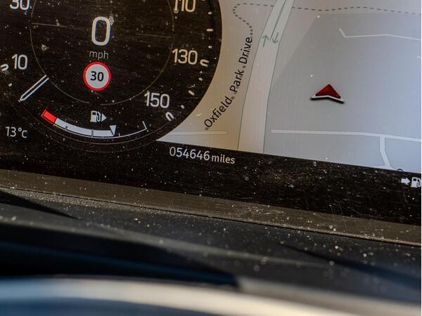 LAND ROVER DEFENDER X-DYNAMIC SE D MHEV A - Image 48