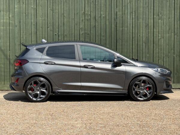 Ford Fiesta 1.5T EcoBoost ST-3 Euro 6 (s/s) 5dr at 21th