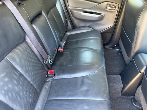 Mitsubishi L200 2.4 DI-D DC Warrior 4WD Euro 6 4dr