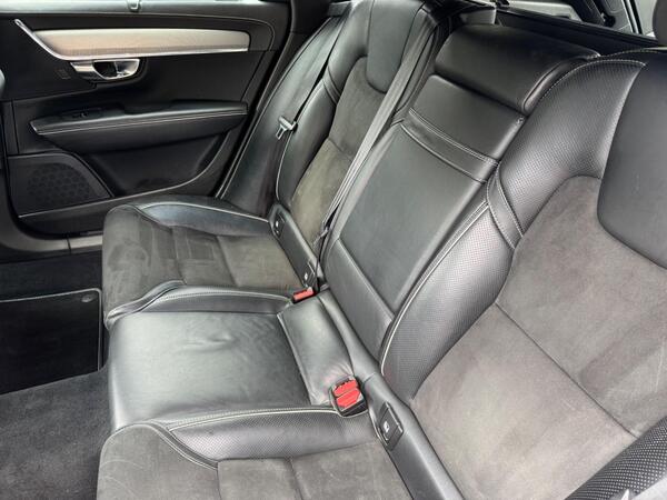 Volvo V90 2.0 D4 R-Design Auto Euro 6 (s/s) 5dr at 14th