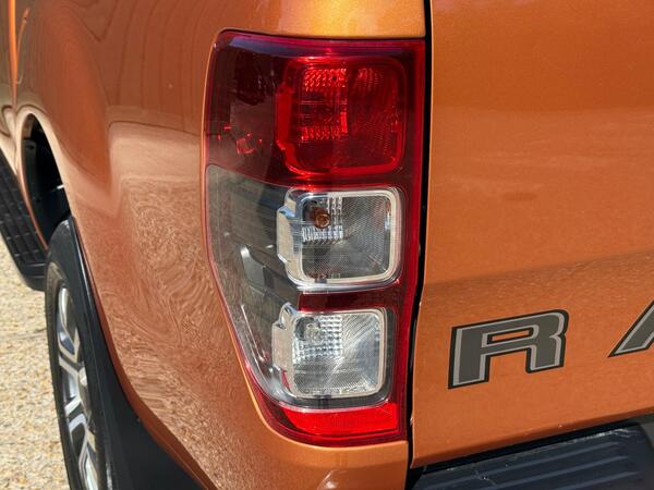 Ford Ranger 3.2 TDCi Wildtrak Auto 4WD Euro 6 (s/s) 4dr at 33th