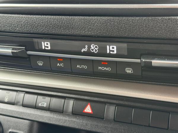 Vauxhall Vivaro 2.0 Turbo D 3100 Prime Auto L1 H1 Euro 6 (s/s) 6dr