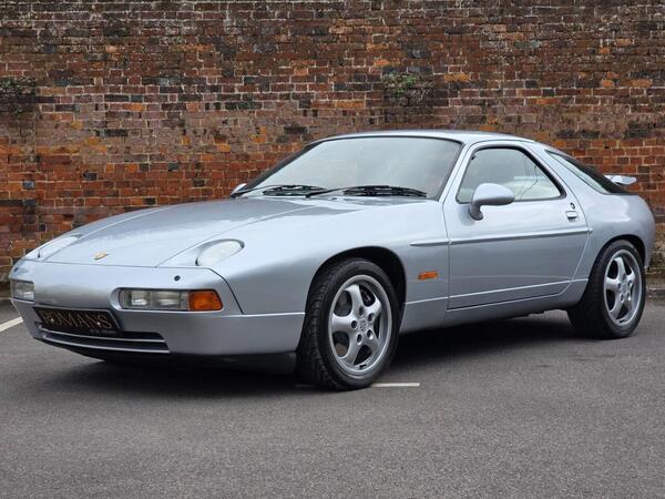 1995 Porsche 928 GTS 5.4L 2d AUTO 340 BHP