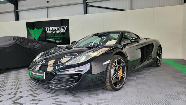 2013 McLaren 12C 3.8T V8 Spider SSG Euro 5 2dr