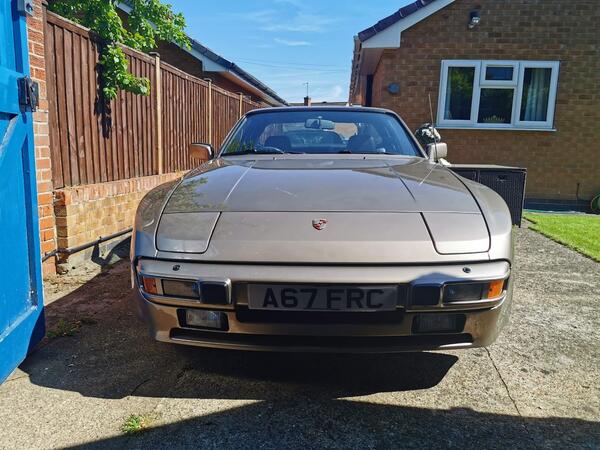 1983 Porsche 944 2.5 Lux Coupe 2dr Petrol Manual (163 bhp)