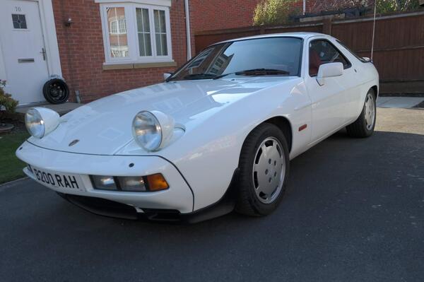 1984 Porsche 928 4.7 S Series 2 Coupe 2dr Petrol Automatic (310 bhp)