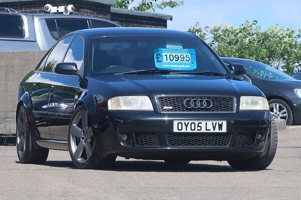 2005 Audi RS6 4.2 quattro 4dr