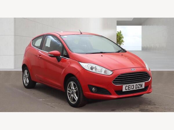 2013 FIESTA 5.0 MANUAL 53,538 MILES FIESTA PETROL CE13DZN 4,495 DETAILS RESERVE FINANCE... photo